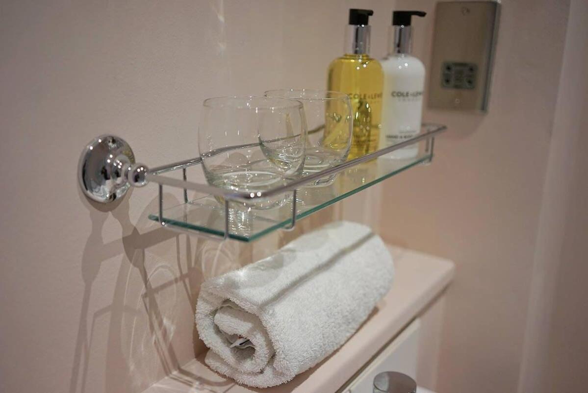 The Alma Taverns Boutique Suites Room 2 - Hopewell Бристоль Экстерьер фото
